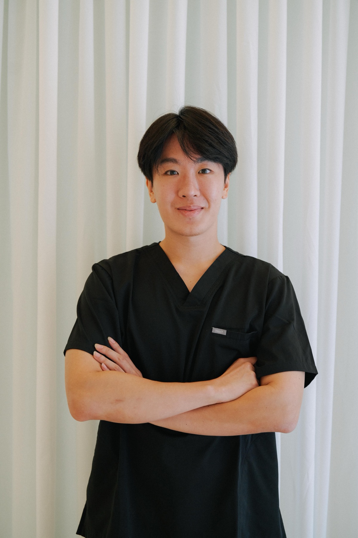 dr. Richo, Aesthé — portrait in clinic